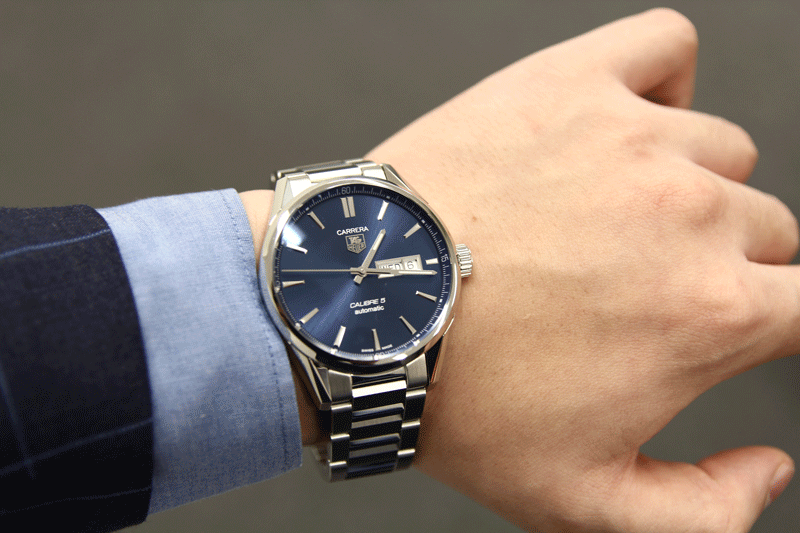 スーツ/カジュアルスタイルに似合う青文字盤の高級腕時計10選【ブルー】 | 腕時計総合情報メディア GINZA RASINブログ