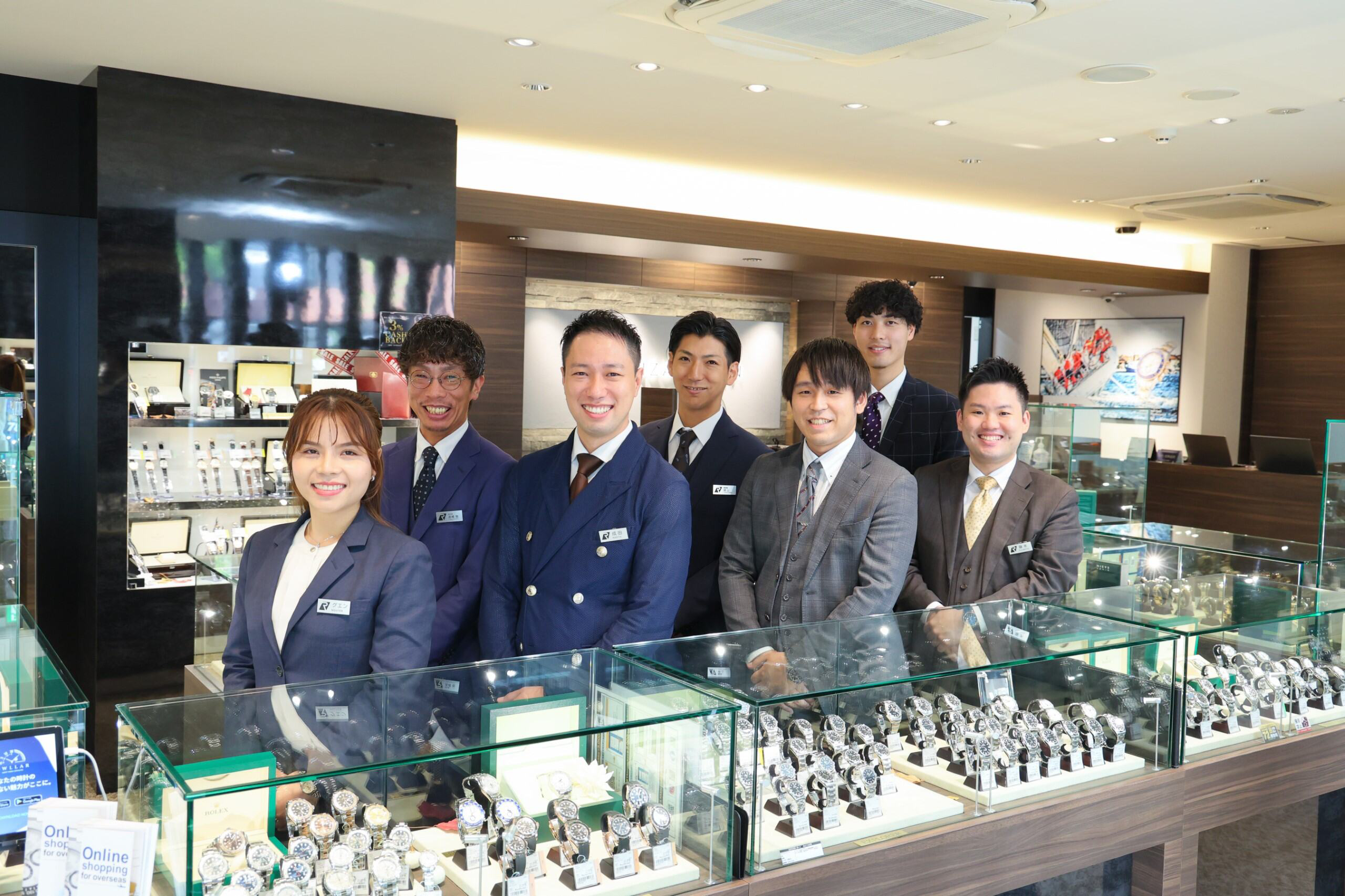 店舗スタッフ
