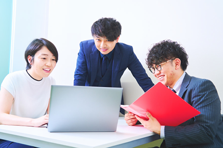 事務所スタッフ