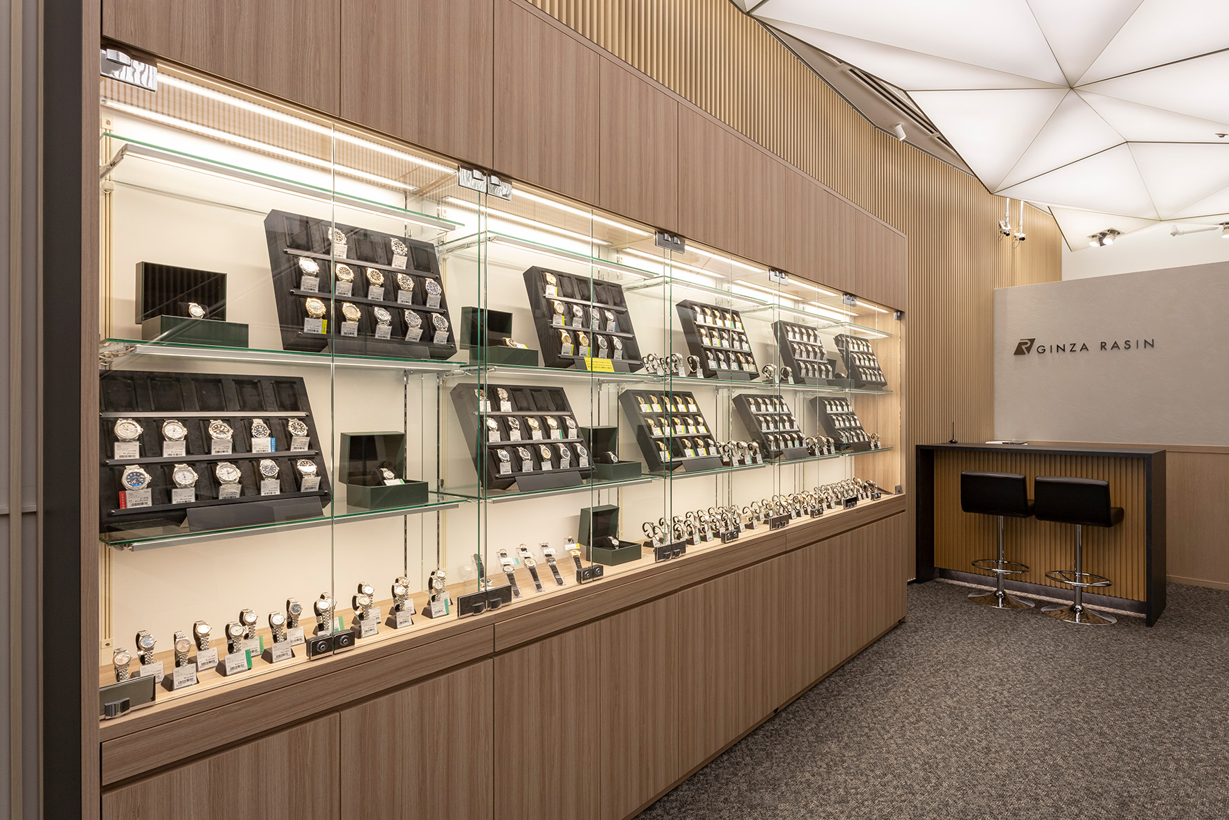 心斎橋店 店内イメージ